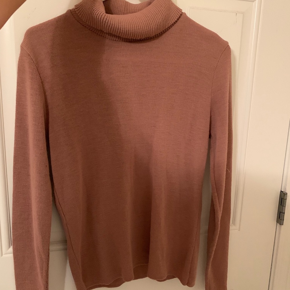 thin turtle neck sweater